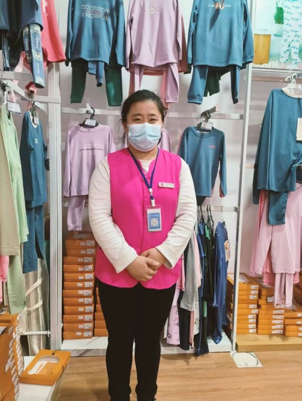 【新時代商廈寶龍店】企業(yè)文化踐行者（1）想顧客之所想，急顧客之所急