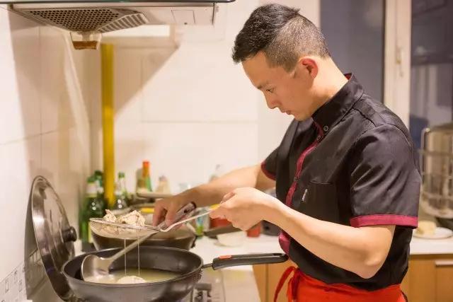 【時代儒商】膠東碼頭海鮮城淮揚菜、魯菜、海鮮超多美味！滿足您的味蕾~~