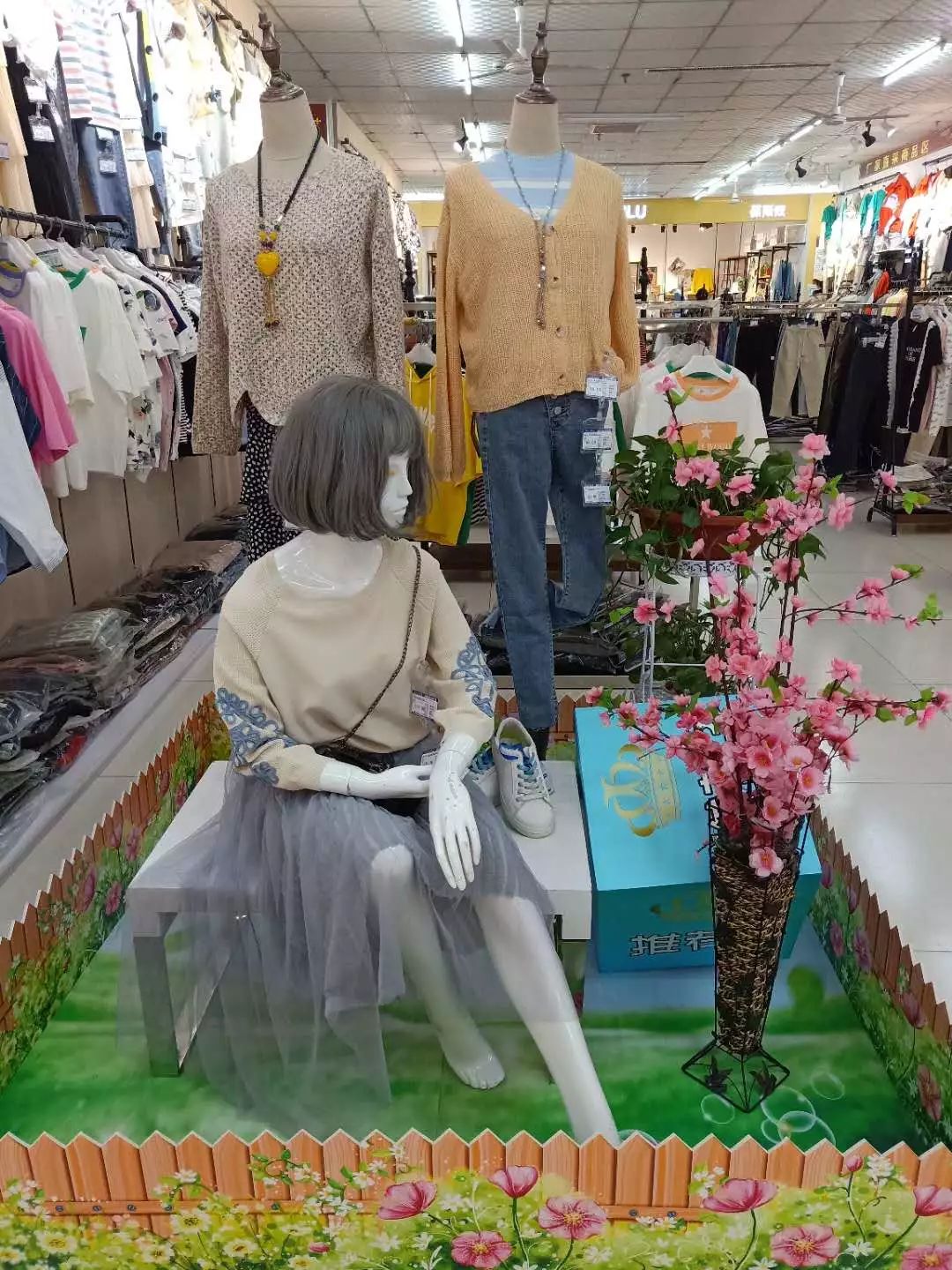 新時(shí)代商廈｜春季出游 當(dāng)然要打扮的美美噠！